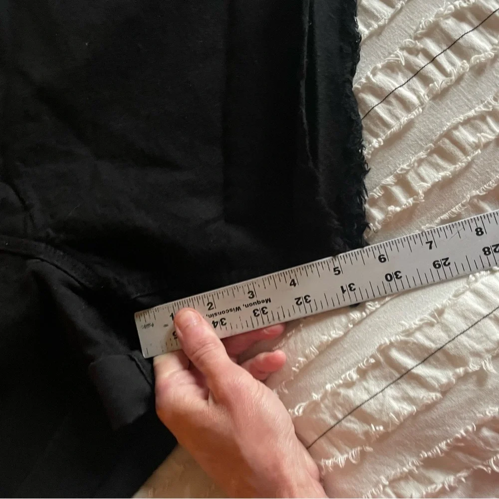 SOLD-Jesse Kamm Ranger Shorts Size 0 Black, EUC - Picture 14 of 15